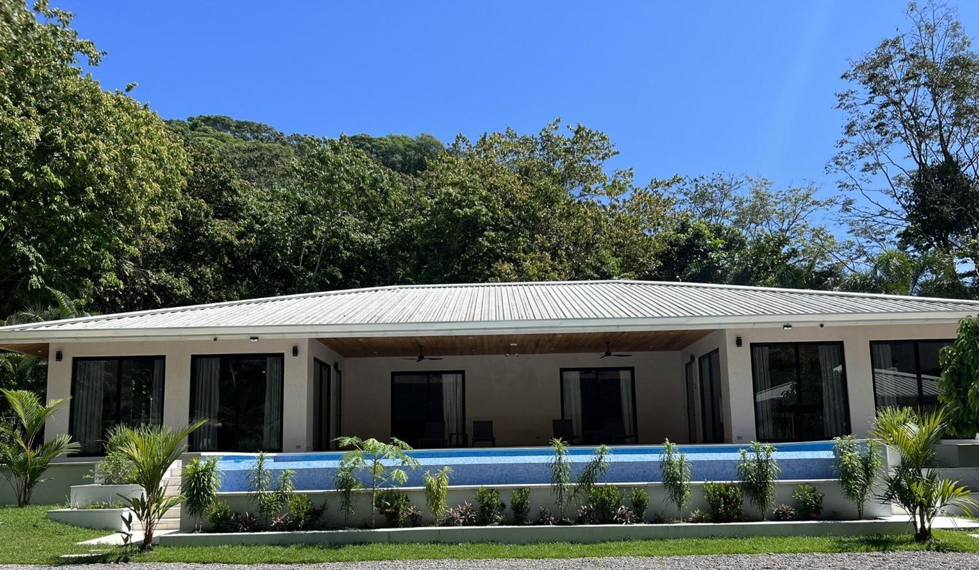 Villa Estrella Pavones 파보네스 객실 사진